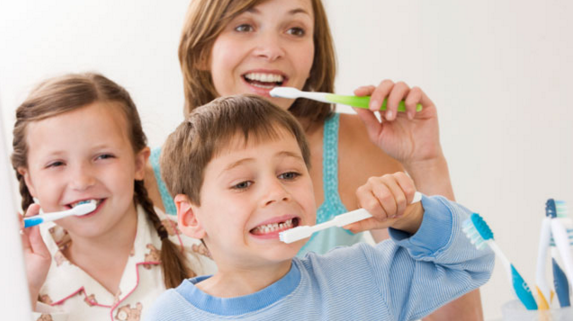 Чистить зуби правильно